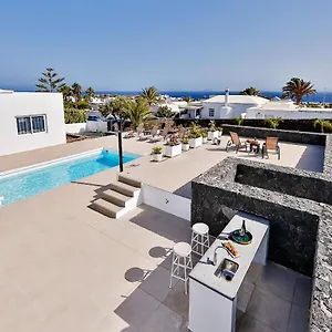 https://sea-sky-lanzarote.in-canary-islands.com